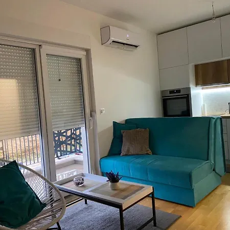 Moon Apartment *